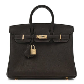 Birkin 25 Togo handbag is made of extremely soft calfskin