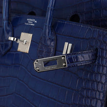 Load image into Gallery viewer, Limited Edition Birkin 25 Bag Sellier Indigo Aizome Porosus Crocodile with Palladium Hardware