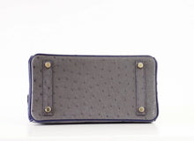Load image into Gallery viewer, Birkin 25 Bag HSS Ostrich Gris Agate/Blue Sapphire Brushed Gold