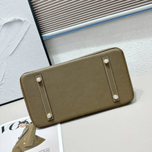 Load image into Gallery viewer, Birkin bag made of extremely Togo Birkin 30 Etoupe