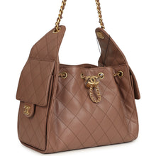 Load image into Gallery viewer, Chanel Small 25 Hobo Bag Brown Caviar Antique Gold Hardware