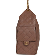 Load image into Gallery viewer, Chanel Medium 25 Hobo Bag Brown Caviar Antique Gold Hardware