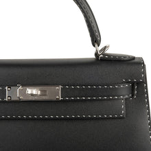 Load image into Gallery viewer, Kelly 28 Bag Black Un Point Sur Deux Veau Graine Monsieur Limited Edition