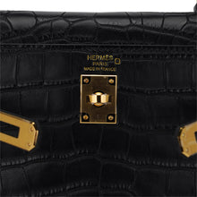 Load image into Gallery viewer, Kelly 25 Retourne Bag Black Matte Alligator with Gold Hardware