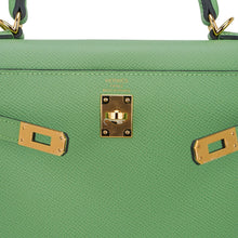 Load image into Gallery viewer, Kelly 25 Sellier Bag Vert Criquet Epsom Leather with Gold Hardware