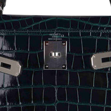 Load image into Gallery viewer, Kelly 28 Sellier Verso Vert Cypress / Vert Jade Bag Alligator Palladium Hardware