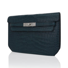 Load image into Gallery viewer, Kelly Depeches 25 Pouch Vert Rousseau Matte Alligator Palladium Hardware