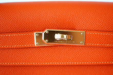 Load image into Gallery viewer, Kelly 32 Bag Sellier Feu Lush Orange Epsom Gold Hardware