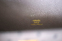 Load image into Gallery viewer, Kelly Pochette Clutch Bag Ostrich Gris Agate Gold Hardware