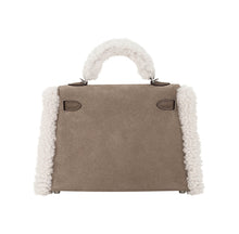 Load image into Gallery viewer, Kelly 20 Teddy Bag Pluch Shearling Gris Caillou Grizzly and Etoupe Swift Leather