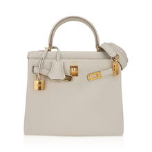 Load image into Gallery viewer, Kelly 25 Retourne Bag Beton Togo Leather with Gold Hardware