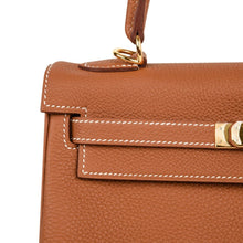 Load image into Gallery viewer, Kelly 25 Retourne Bag Coveted Gold Togo Gold Hardware