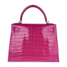 Load image into Gallery viewer, Kelly 28 Sellier Bag Rose Scheherazade Crocodile Gold Hardware