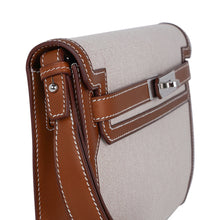 Load image into Gallery viewer, Kelly Depeches 25 Pouch Toile &amp; Fauve Barenia Trim with Palladium Hardware