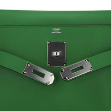 Load image into Gallery viewer, Kelly Messenger 25 Bag Vert Yucca Evercolor Leather with Palladium Hardware