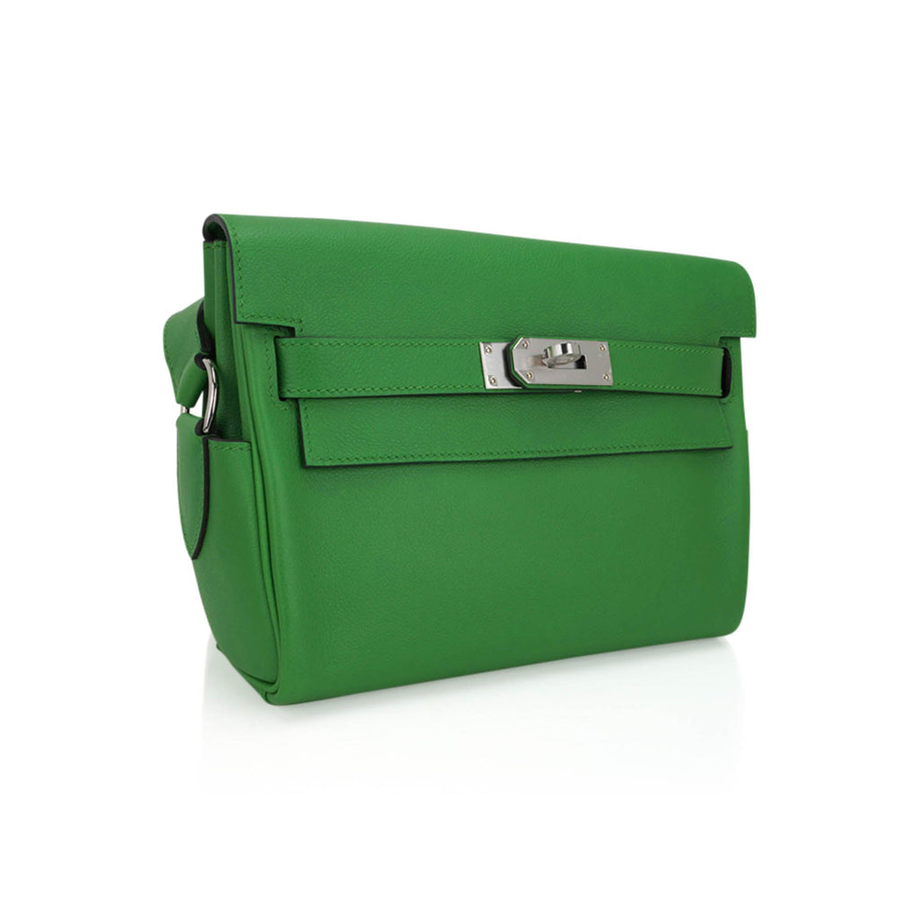 Kelly Messenger 25 Bag Vert Yucca Evercolor Leather with Palladium Hardware
