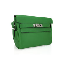 Load image into Gallery viewer, Kelly Messenger 25 Bag Vert Yucca Evercolor Leather with Palladium Hardware