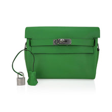 Load image into Gallery viewer, Kelly Messenger 25 Bag Vert Yucca Evercolor Leather with Palladium Hardware