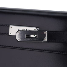 Load image into Gallery viewer, Kelly 28 Sellier Bag Black Box Leather with Palladium Hardware
